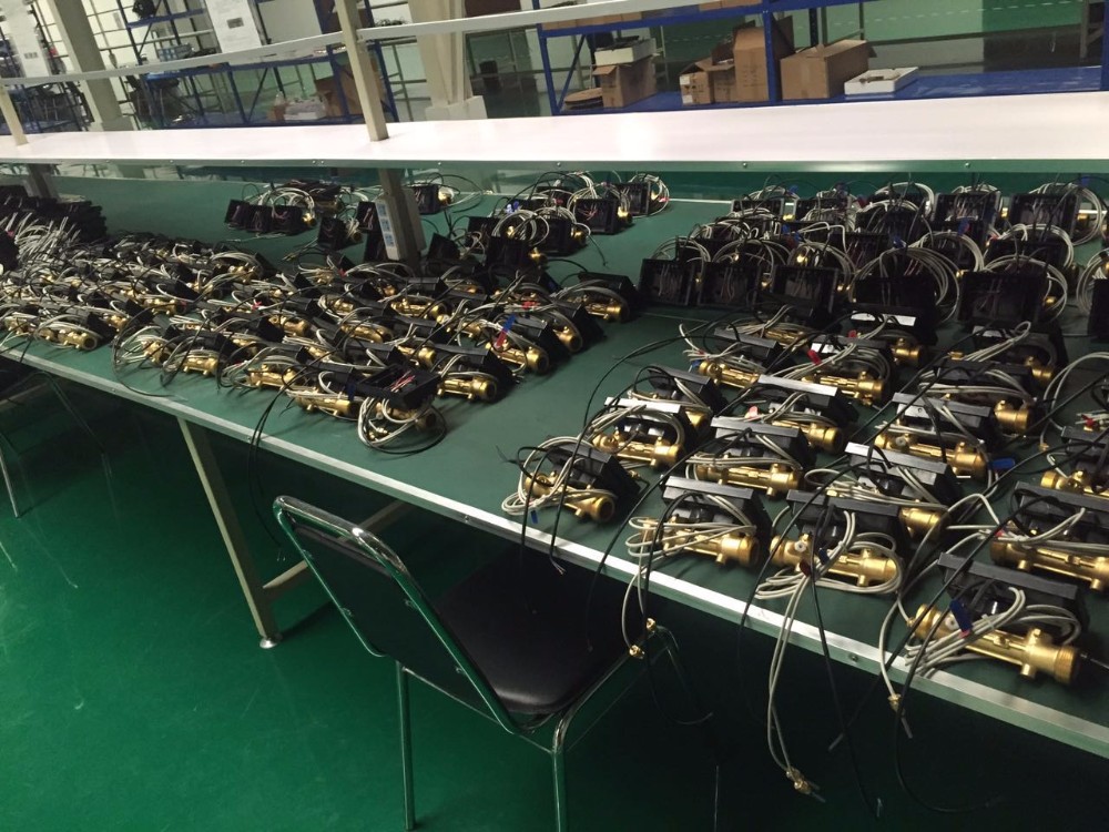 Dn15 Dn20 Dn25 Motorized Brass Water Valve , Two Way Electric Water Flow Control Valve