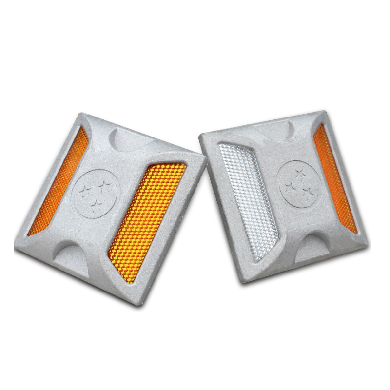 High Visible Cast Aluminum Road Stud for Enhanced Road Safety Measures and Visibility