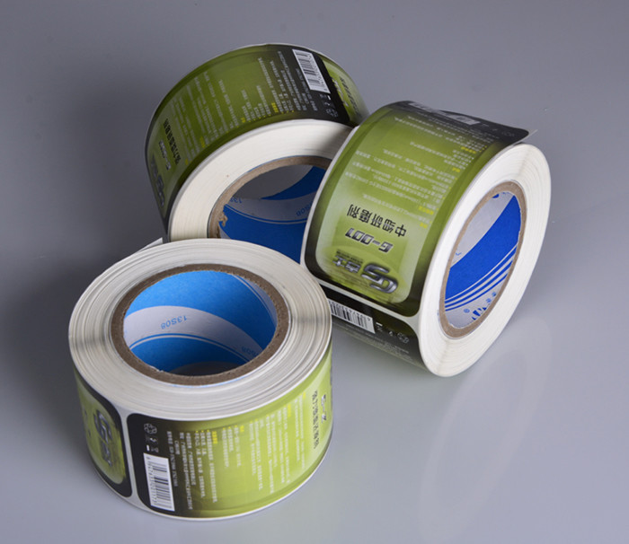 Custom mat laminatin waterproof oil-proof bottle packaging label stickers in roll