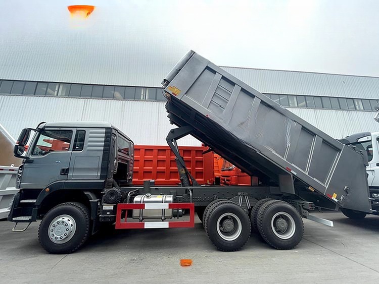 Used/ National Heavy Truck HOWO TX Tipper Truck 400 Horsepower 8X4 6X4 Dump Truck