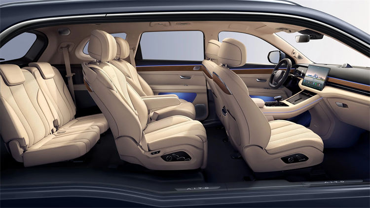 HUA-WEI AITO M7 M5 Second Hand Electric Hybrid Energy Vehicles with 195KM Pure Electric Range and 7.8s Acceleration Time