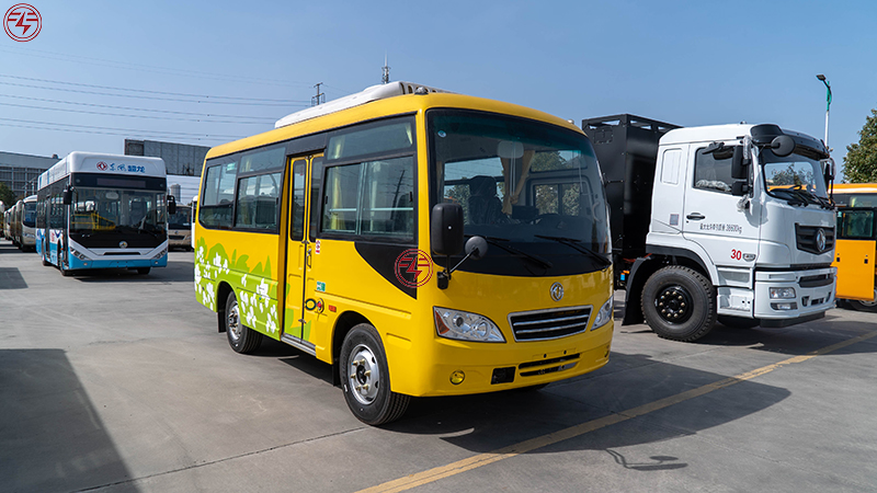 Manual Transmission 19 Seats Diesel LHD RHD Power Steering Cummins Engine Coach Bus
