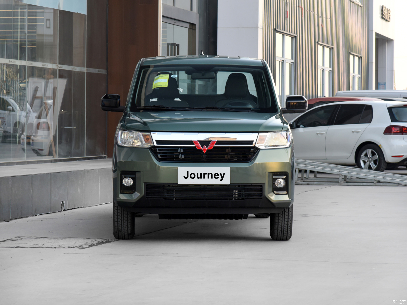 2021 WULING Journey 1.5L Manual Gearbox Gasoline Truck Pickup with 99ps Maximum Torque Camera Electric Leather Q45 R14
