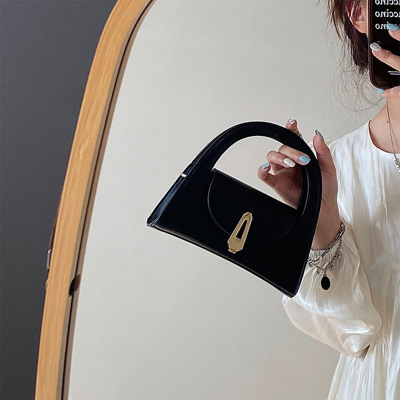 Single Handle PU Leather Tote Purse for Women Elegant and Luxurious Half Moon Bag