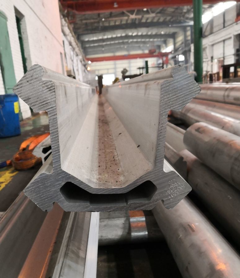 Jumbo Rock Drill Spare Parts Used on Drilling Rig 7020 6000MM Structural Aluminum Extrusions