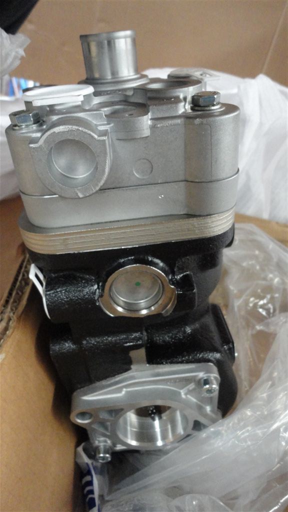 MAN ENGINE SPARE PARTSAIR COMPRESSOR 201V54100-7121 for SINOTRUK HOWO MC11\D20