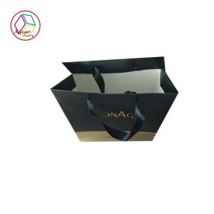 Quality Colorful Printed Paper Bags / Imprinted Shopping Bags With Silk Handle wholesale
