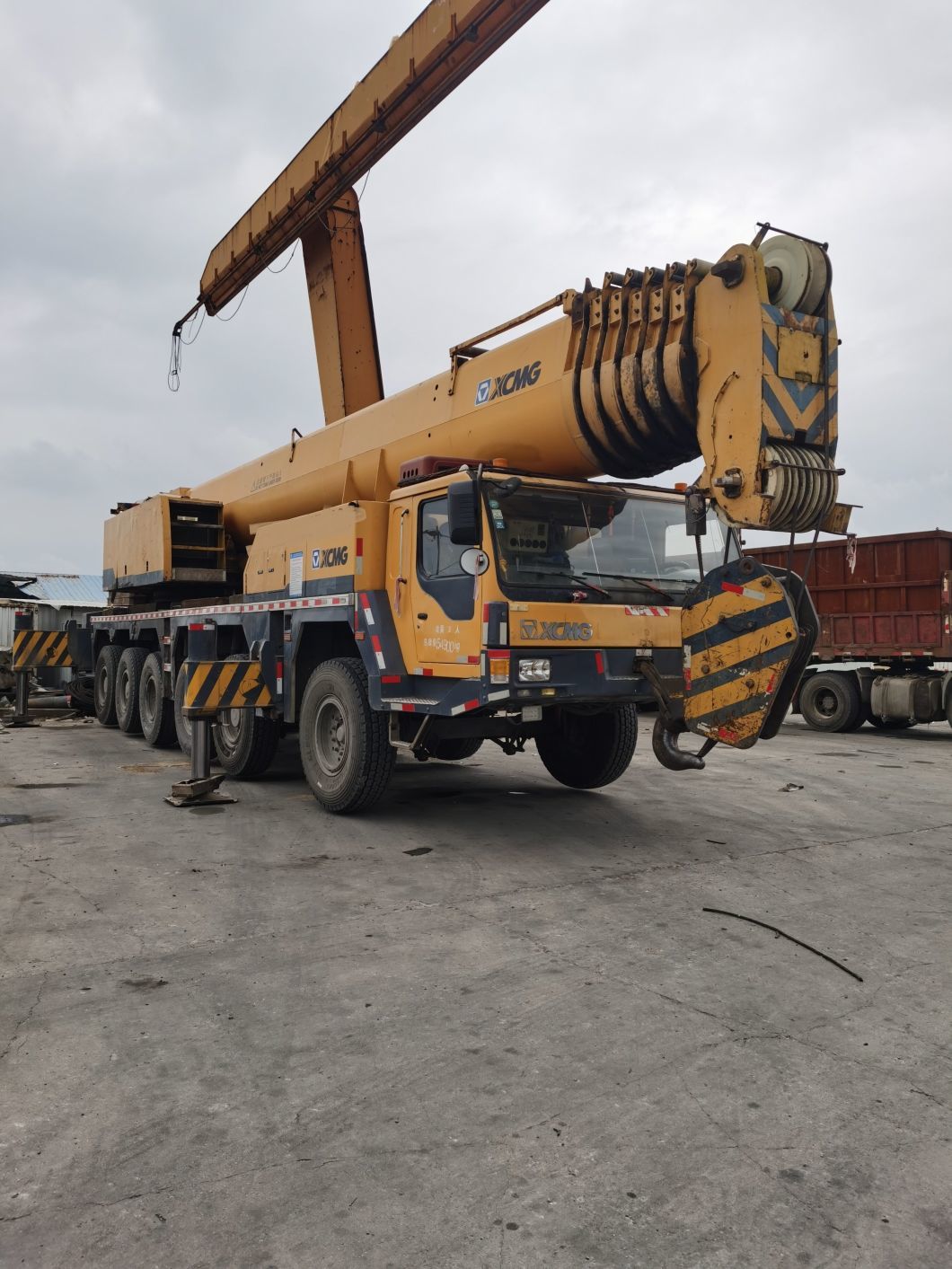 Terrian Mobile Crane 240ton Used Truck Crane Hydraulic Truck-Mounted Telescopic Crane