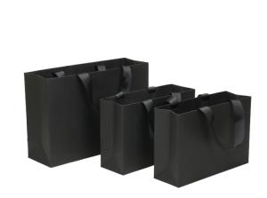 Quality Soft Edge Black Paper Carrier Bags , Recycled Gift Bags Various Shape Available wholesale
