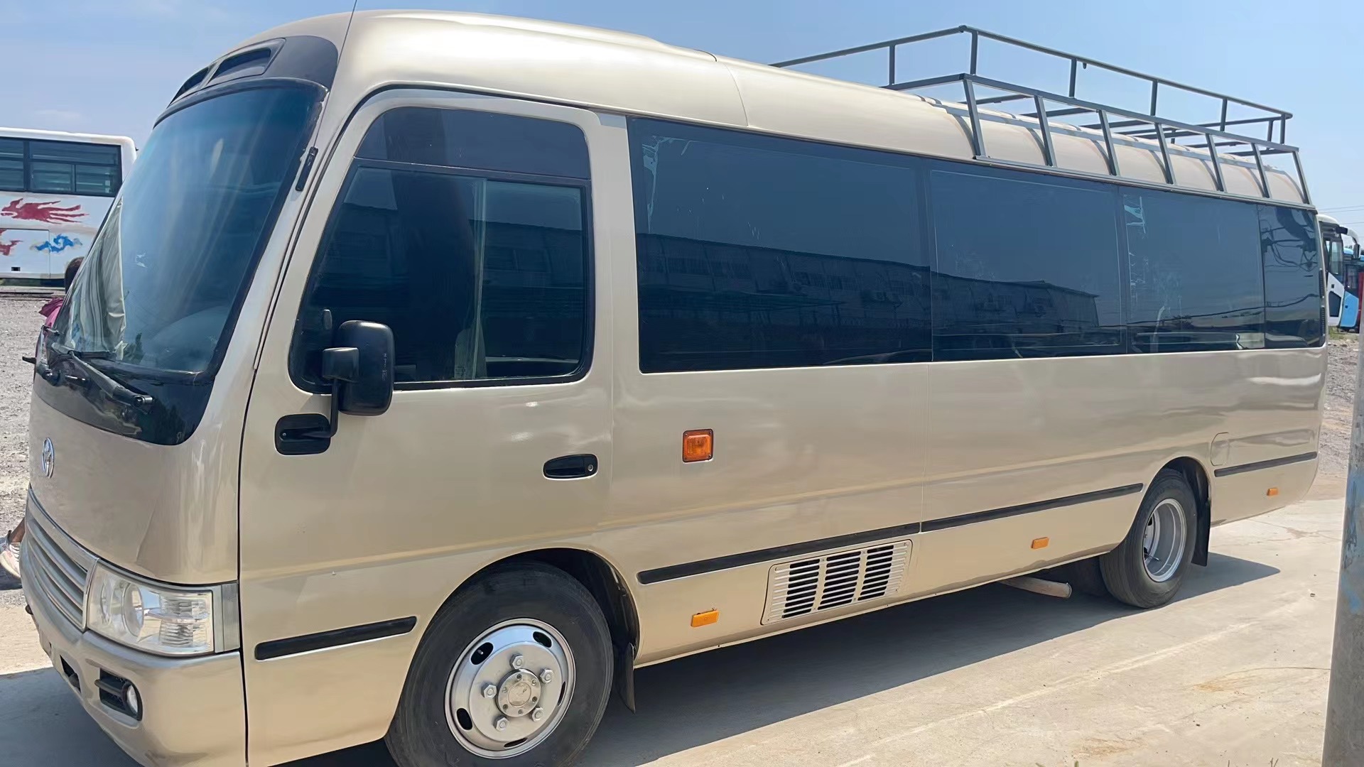 30 Seater Toyota Coaster Bus Good Condition LHD Seat Capacity 30 7.00R16 Tires 30 Seats