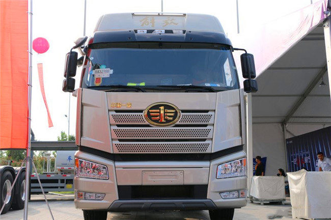 6*4 FAW Honor J6P 335HP-375HP Tractor Trailer Truck Manual Transmission Type