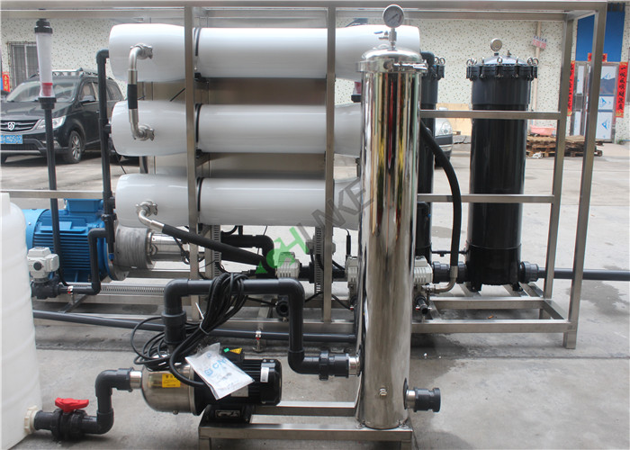 Contain Pressure Gauge Sea Water Purification Machine , Reverse Osmosis With 8040 Membrane