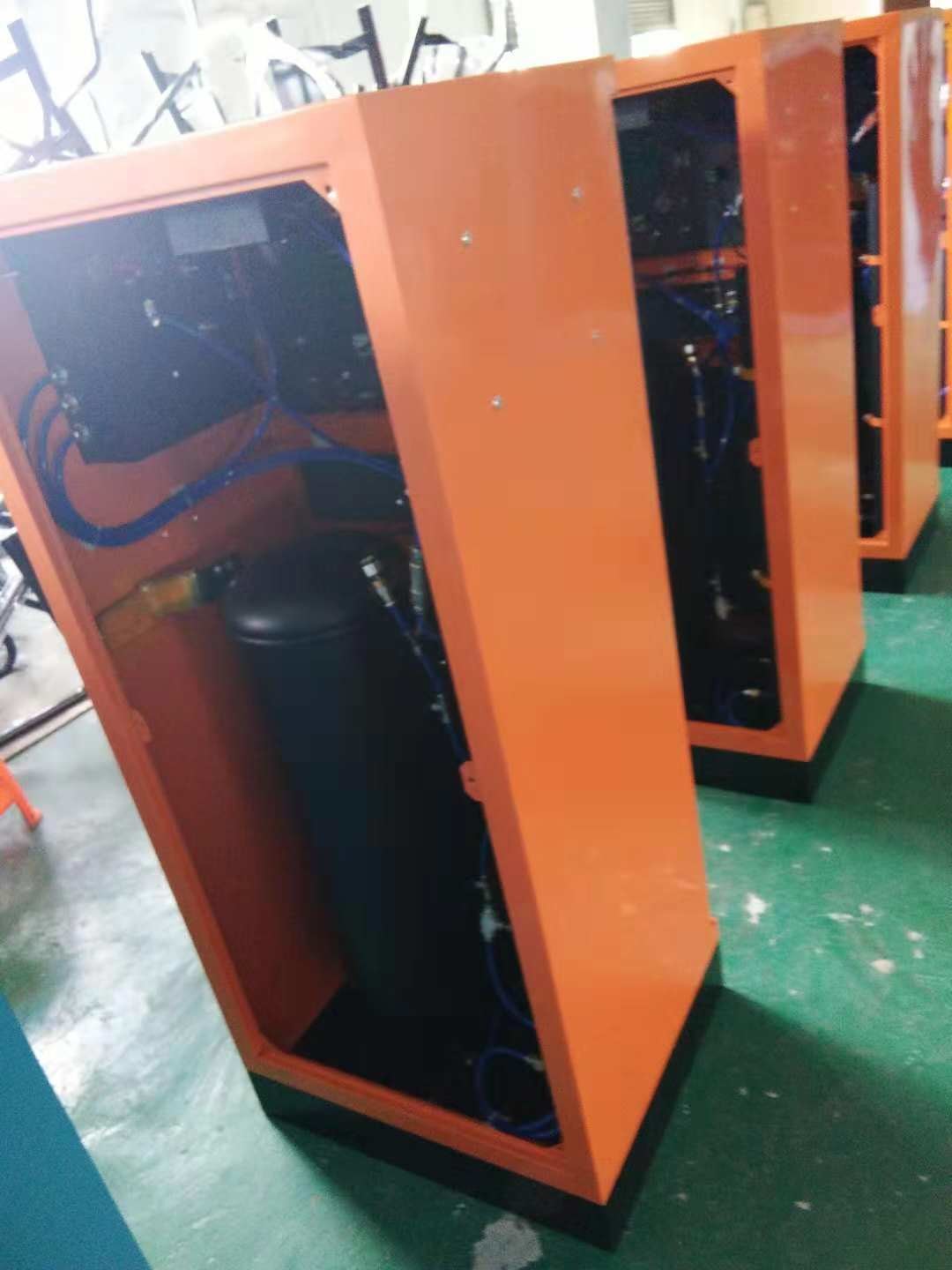 Double CMS Towers LCD Screen 95psi Nitrogen Tyre Inflation