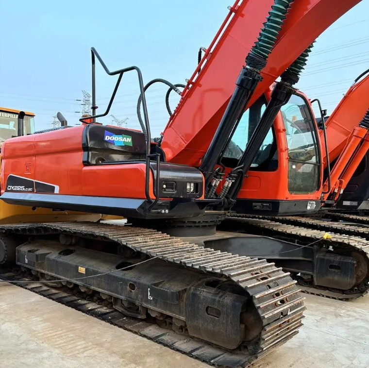 Great Condition Doosan DX 225LC-9C Original Crawler Excavator Second Hand Korean Production