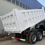 Sinotruck Used Howo Dump Truck 6x4 Euro 2 Specification 5600X2300X1500mm Fuel