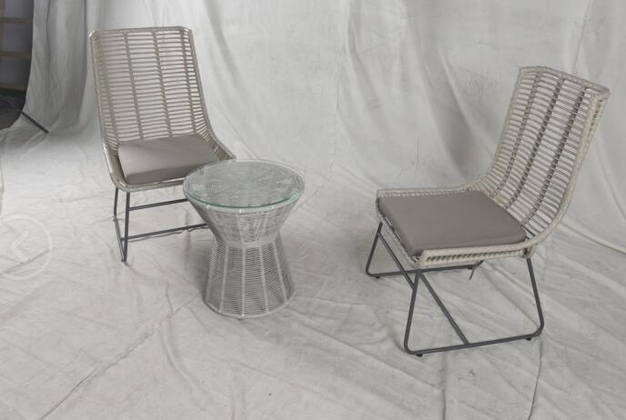 Outdoor Furniture Rattan/Wicker Table Chair Set with 5-Year Frame