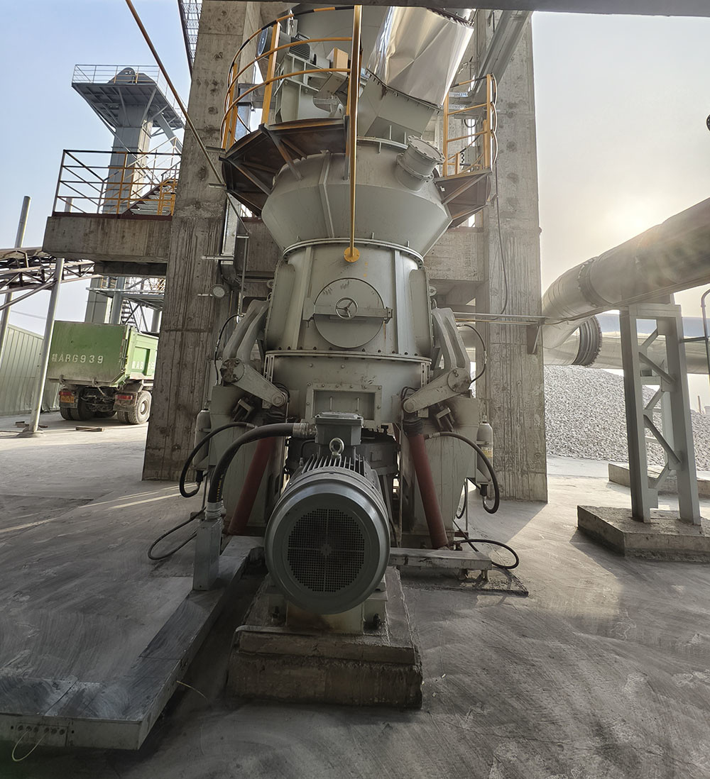Vertical Mill Slag Coal Clinker Cement Pet Coke Limestone Grinding Vertical Roller Mill
