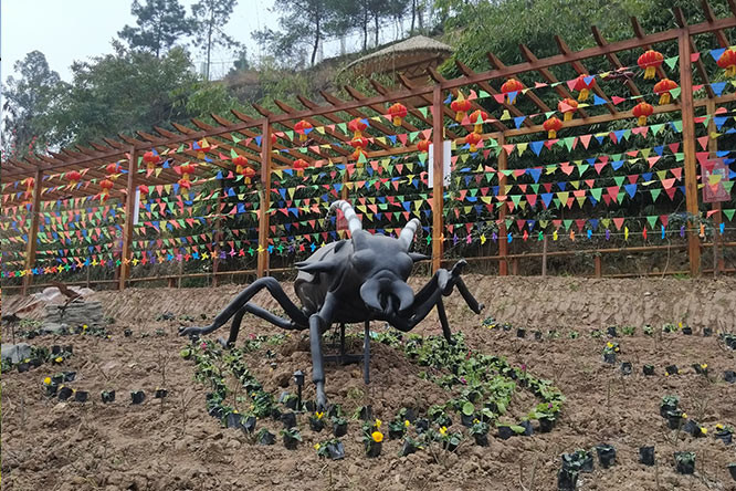Manual Operation Robotic Insects Exhibition Artificial Insect OEM Design