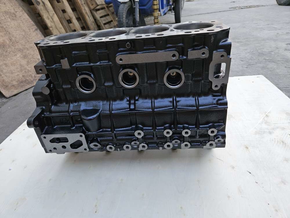 8-97352744-2 Engine Cylinder Block Isuzu 4jb1 Cylinder Block In Engine