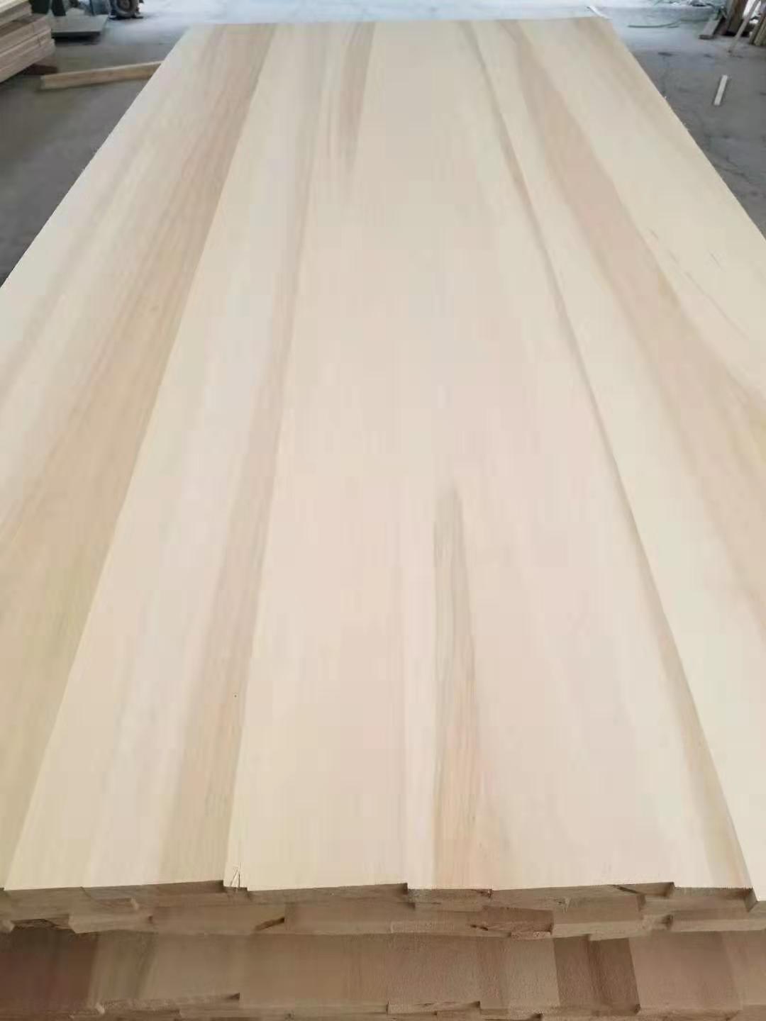 Solid Wood Panel for Apartment using Poplar Wood Slats Design
