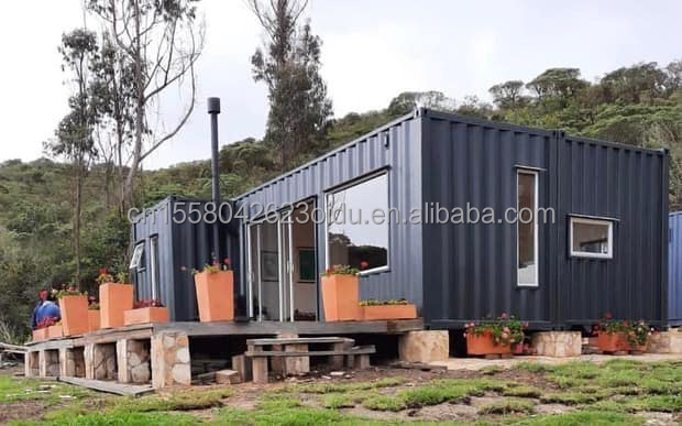 Aluminum Alloy Windows and Modern Design Style within 20ft Luxury 2-Bedroom Prefabricated Container Resort Hotel