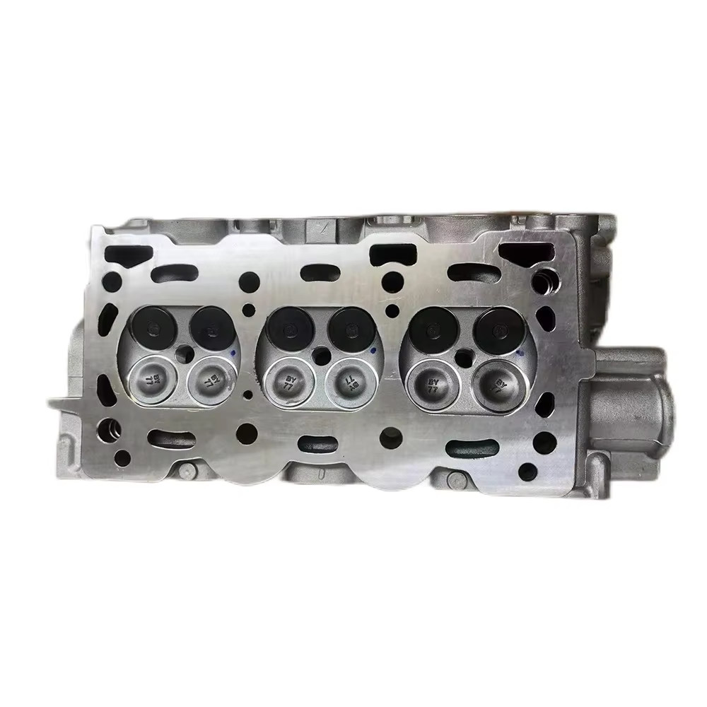 Auto Engine Parts Complete F8D Cylinder Head 11100M79G00 11100M79G001 For Suzuki Maruti Alto 800 F8D RF308 SOHC 2007 - 2012