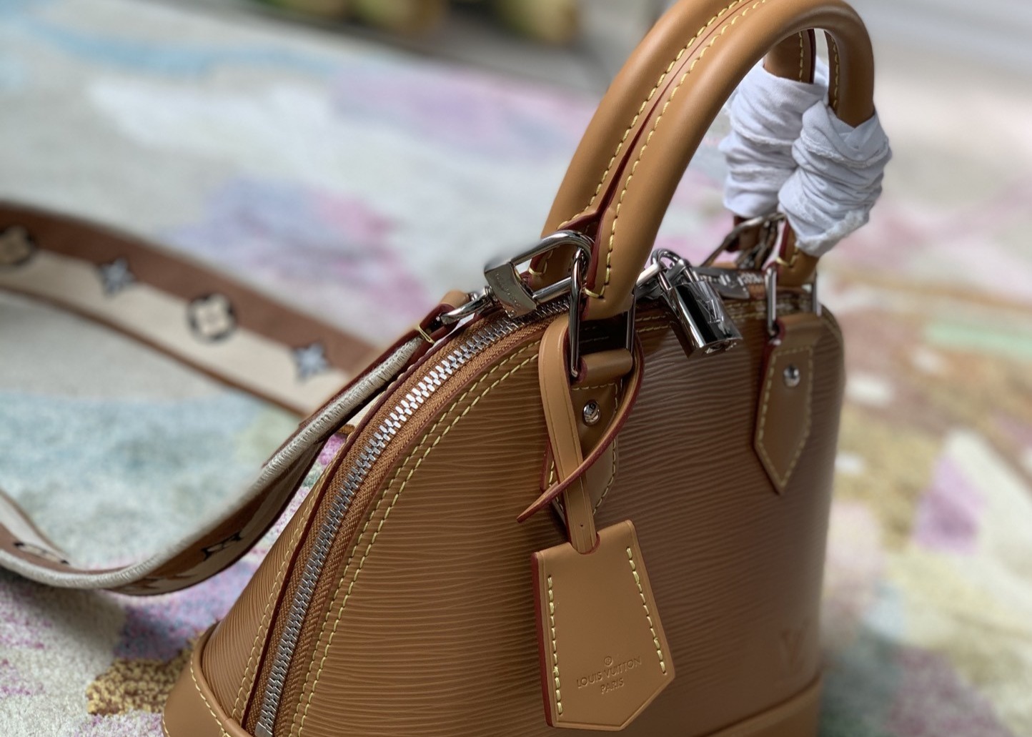 M57540 Water Ripple Alma BB Genunie leather Shell Shape Handbag