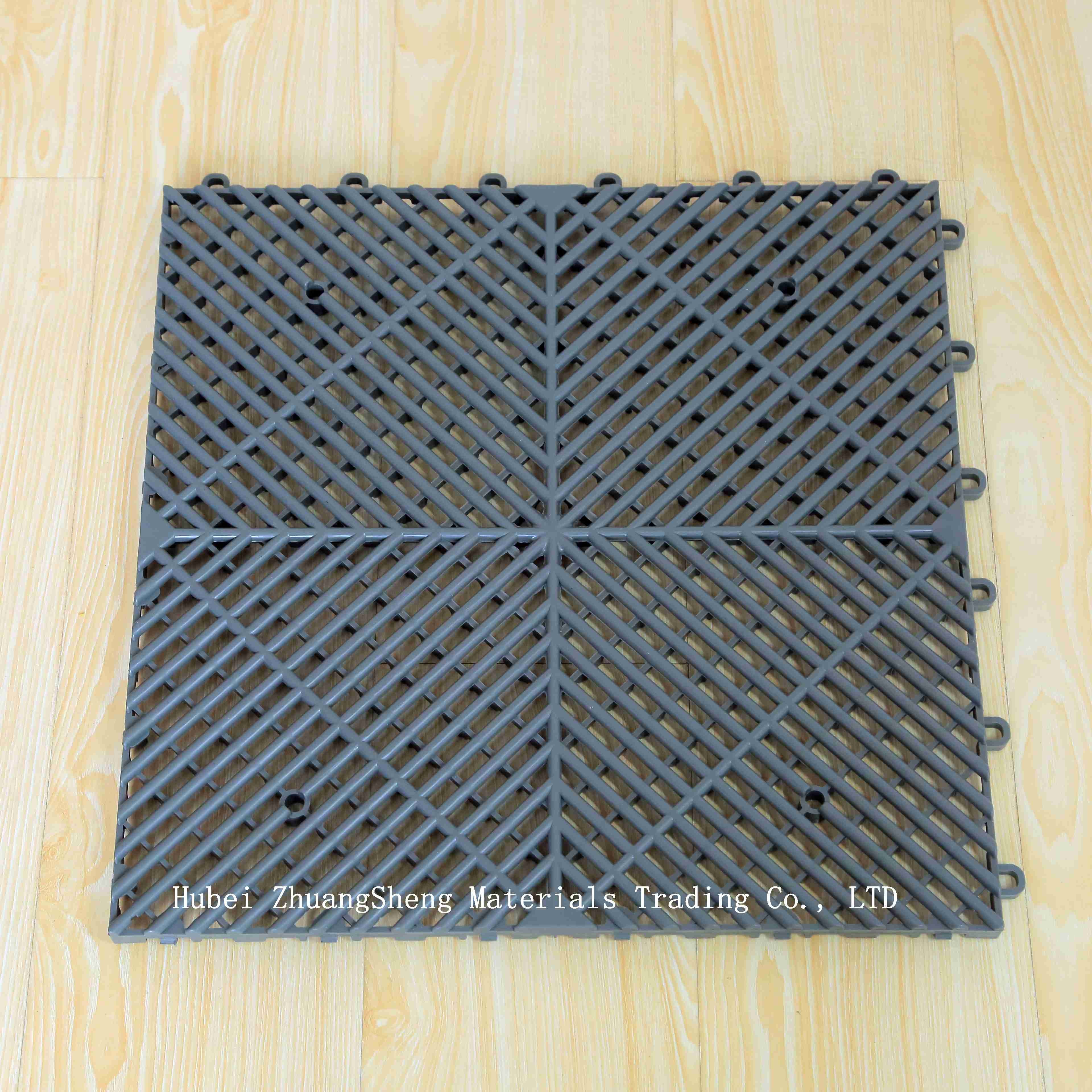 1.8mm Plastic Floor / Plastic Permeable Floor / Modern Interlocking PP Flooring Indoor Sports Plastic Floor Mats
