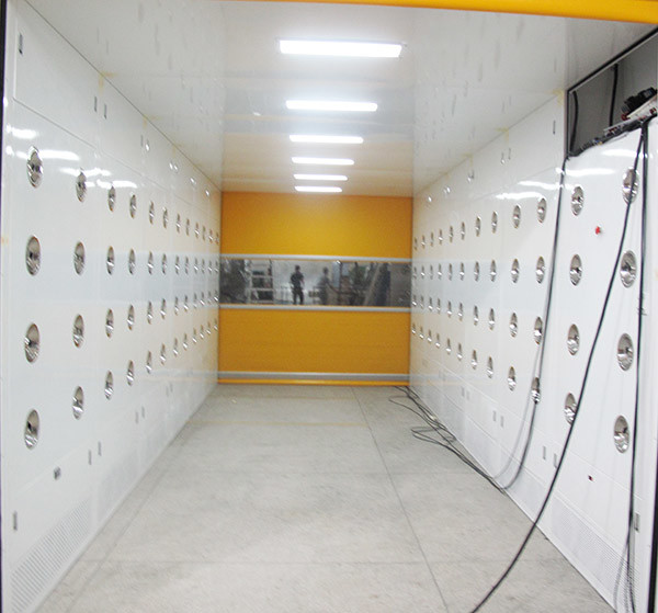 OEM Clean Air Shower Tunnel With Auto High Fast Speed Shutter Doors By Radar Sensor