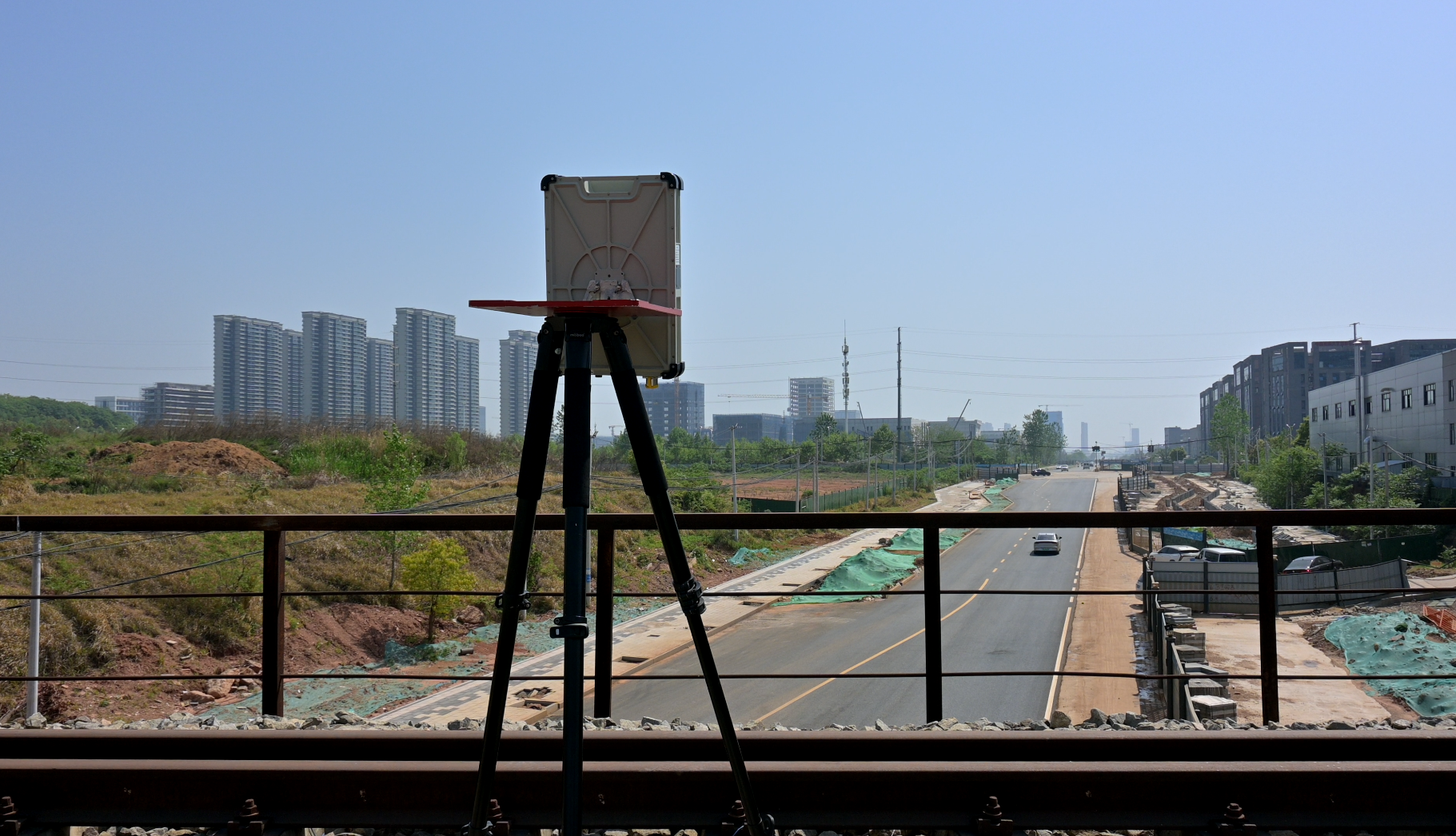 Wide-Area Detection (≥90° Azimuth) Ground Surveillance Radar Seamless Multi-Radar Networking