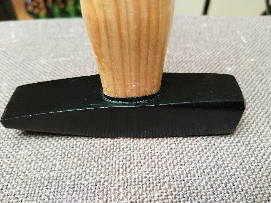 Machinist hammer(XL-0106) with painted surface, colored wooden handle and competitive price