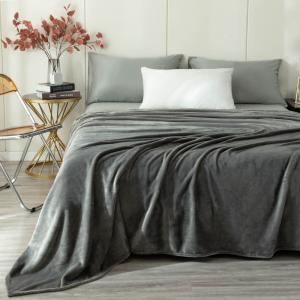 Quality Lightweight Warm Coral Fleece Blanket Coral Fleece Bedspread Cozy Breathable wholesale