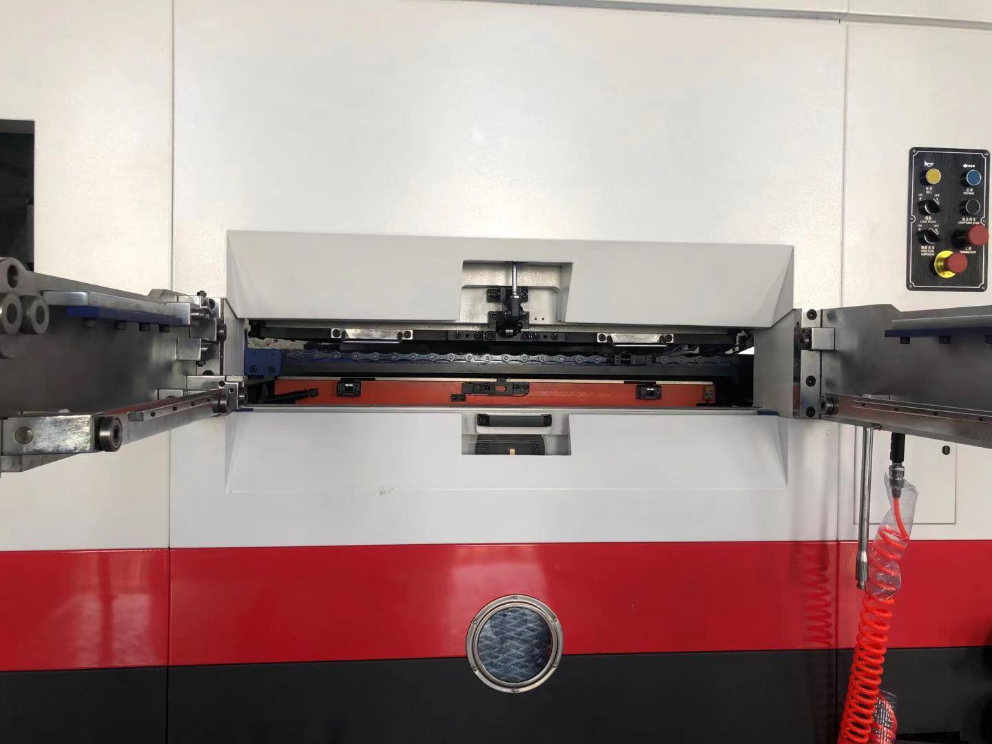 Corrugated Box Die Cutting and Creasing Machine Customizable for Your Production Line