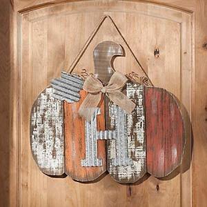 Quality Pumpkin Shape Thanksgiving Wood Pallet Plaque , Art Rustic Wood Wall Plaques wholesale