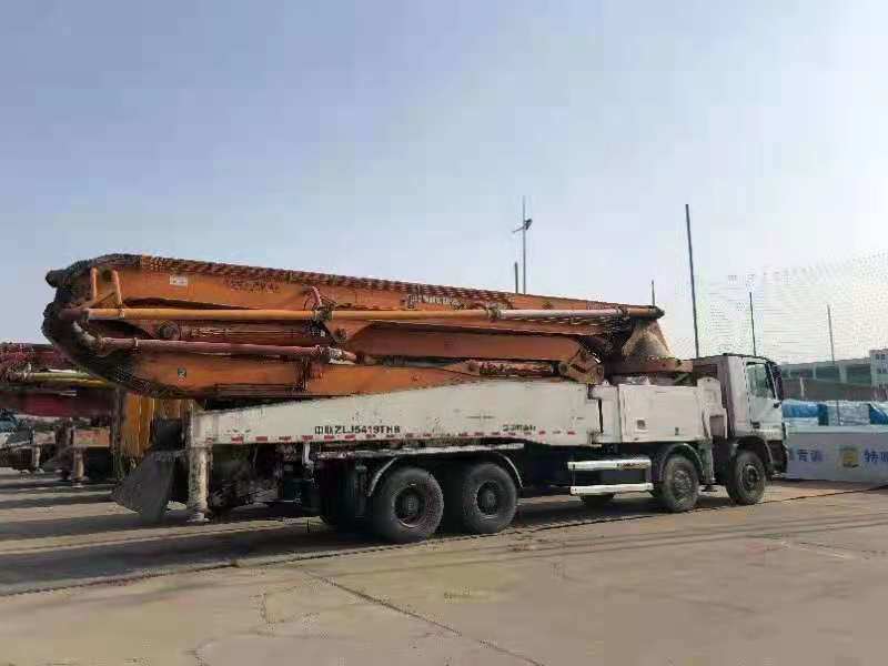 Zoomlion 52meter Concrete Machinery Second Hand Pump Truck for Mixer Construction