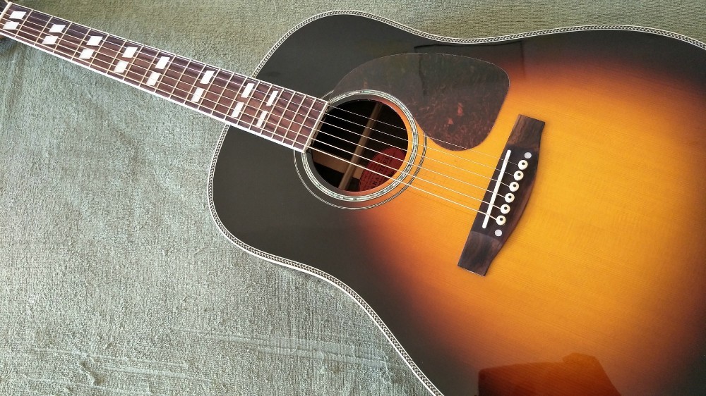 Guitar Factory Customization Acoustic Guitar Vintage Top AAA Sitka Solid Spruce Body Guitar with Fishman pickups