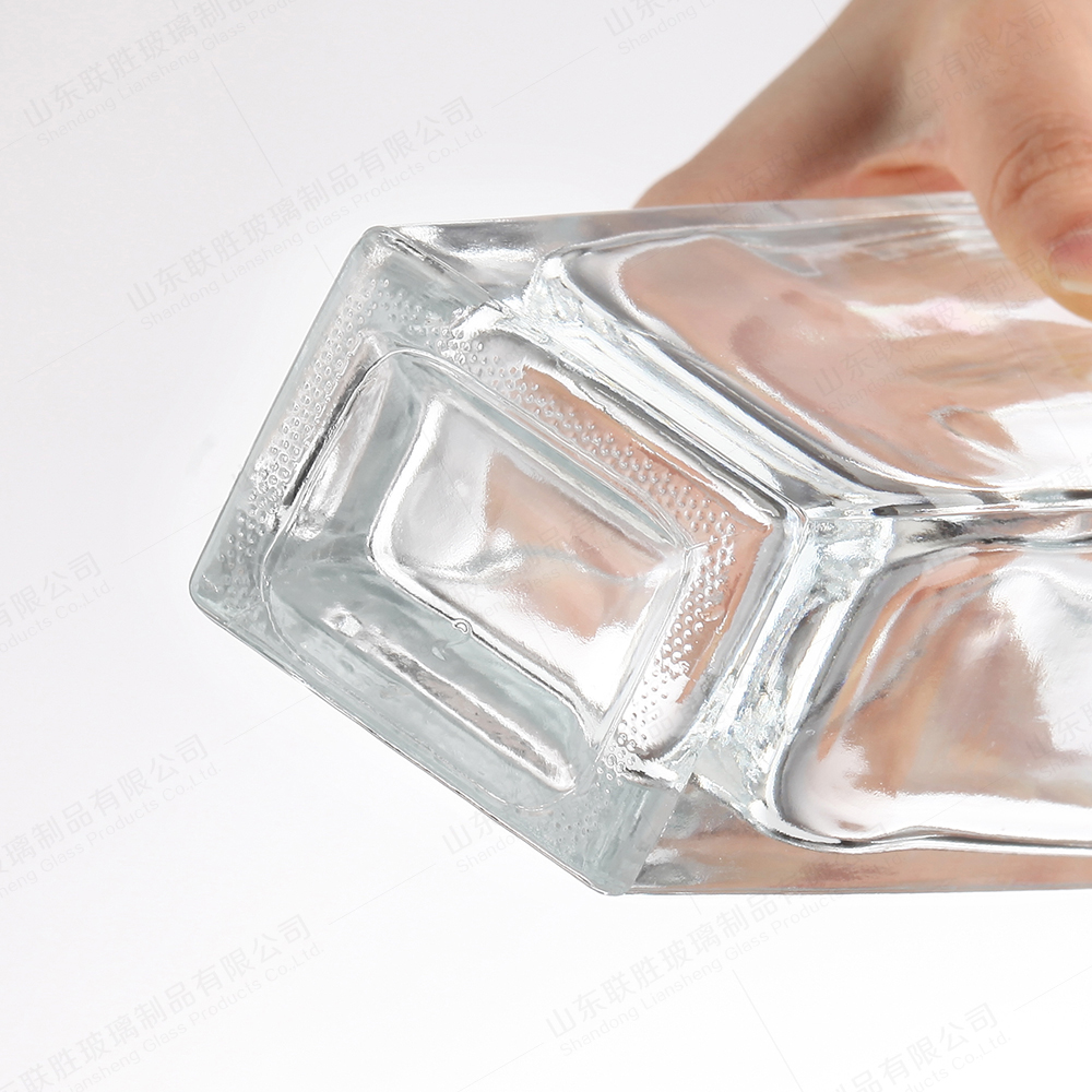 200ml 250ml 500ml 700m 750ml Square Flat Liquor Bottle for Vodka Whiskey Gin Tequila