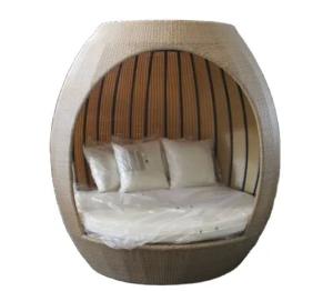 Quality Outdoor nest shape Aluminum rattan sunbed with cushion &amp; pillow---6152 wholesale