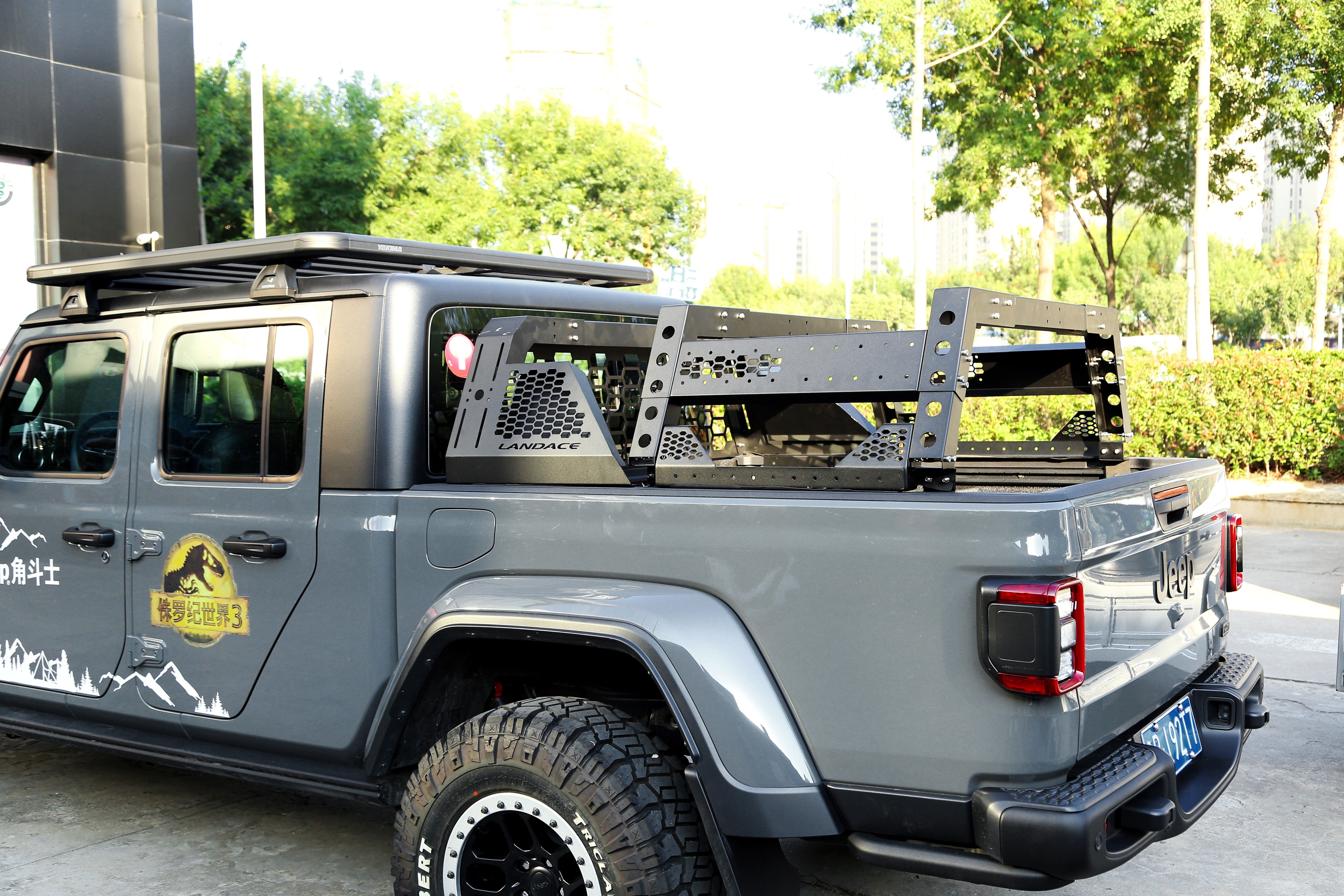 Mechanical Style Offroad Parts Adjustable Truck Bed Rack for HILUX Tacoma Tundra