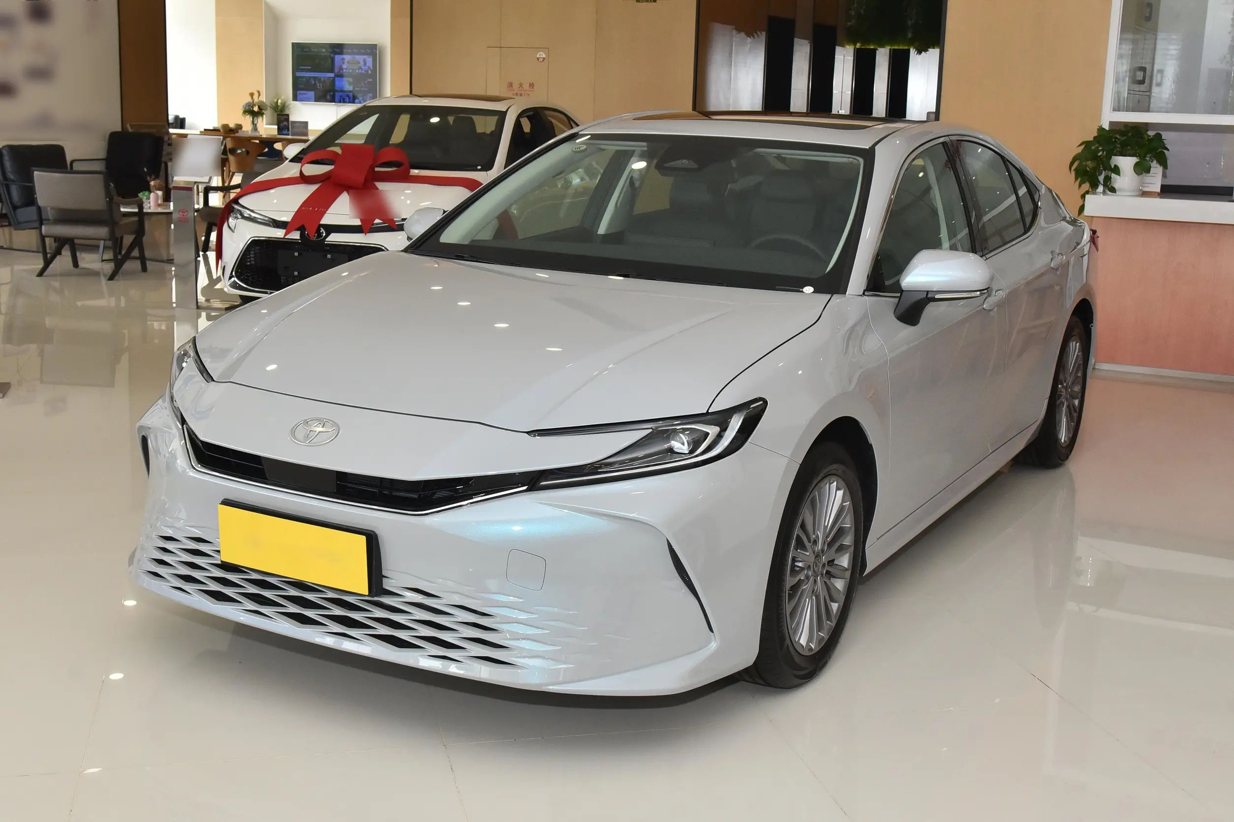 2024 Toyota Camry Sedan Elite Edition High Speed Gasoline Car 4-door 5-seater Body Structure