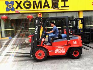 Quality Counterbalance 4WD 3.5 Ton Diesel Forklift Truck Material Handling Equipment wholesale