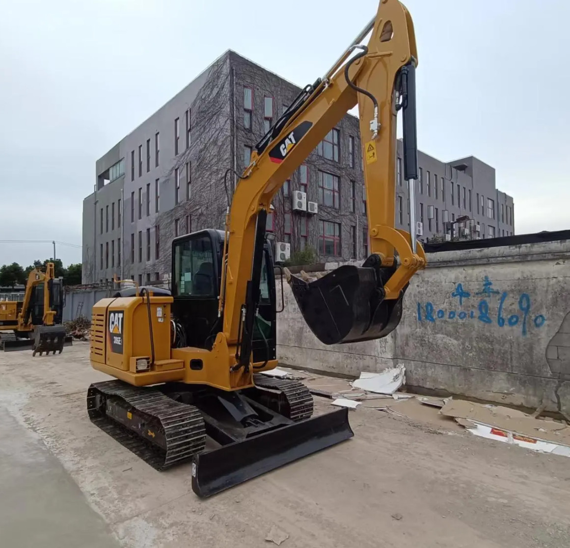 Caterpillar 305.5E 306E Used Mini Excavator 2021 Year
