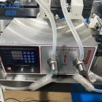 Double Head Magnetic Pump Liquid Filling Machine Liquor Beverage Edible Oil