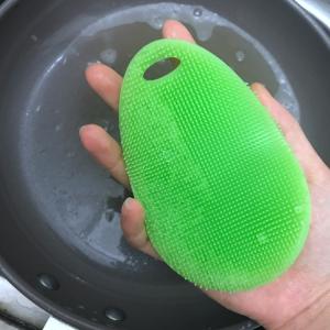 Quality Dish Sponge Silicone Kitchen Brush Food Grade Silicone Material Super Soft wholesale