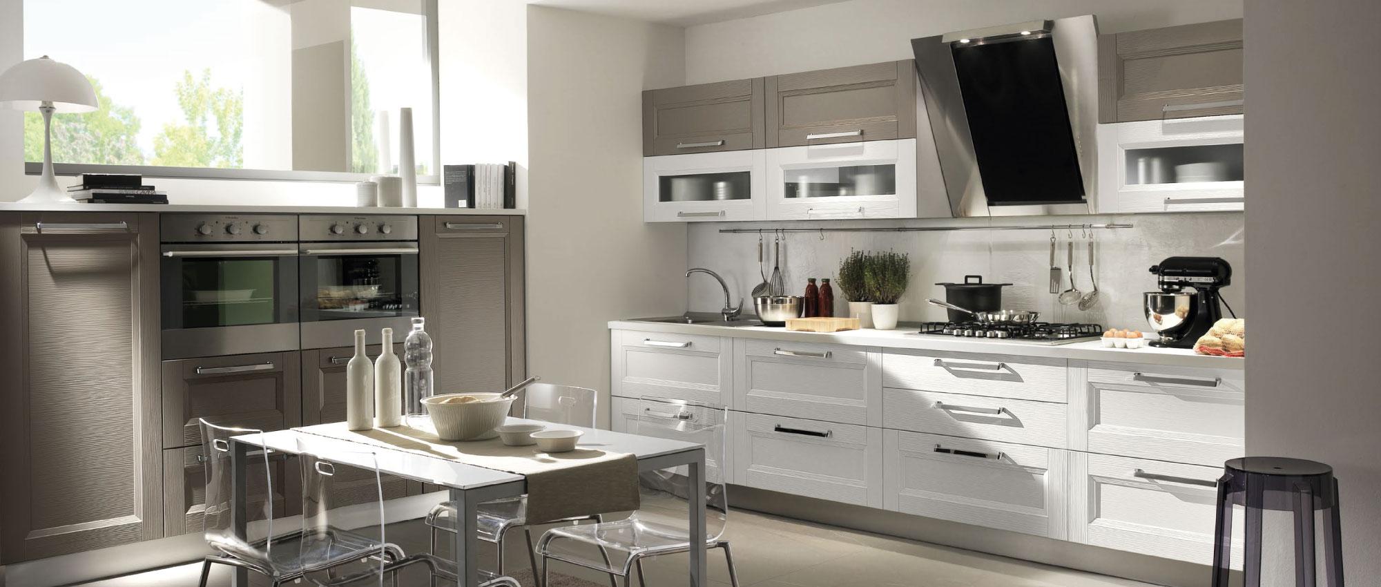 Italian Kitchen Furniture Design Featuring Solid Wooden Cabinet and Blum Hardware