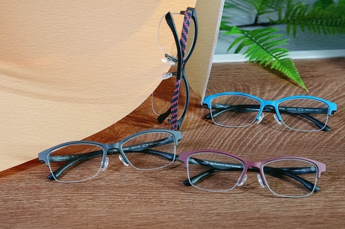 Trendsetting Women's Optical Glasses With Exclusive Non Thermal Far Infrared Technology