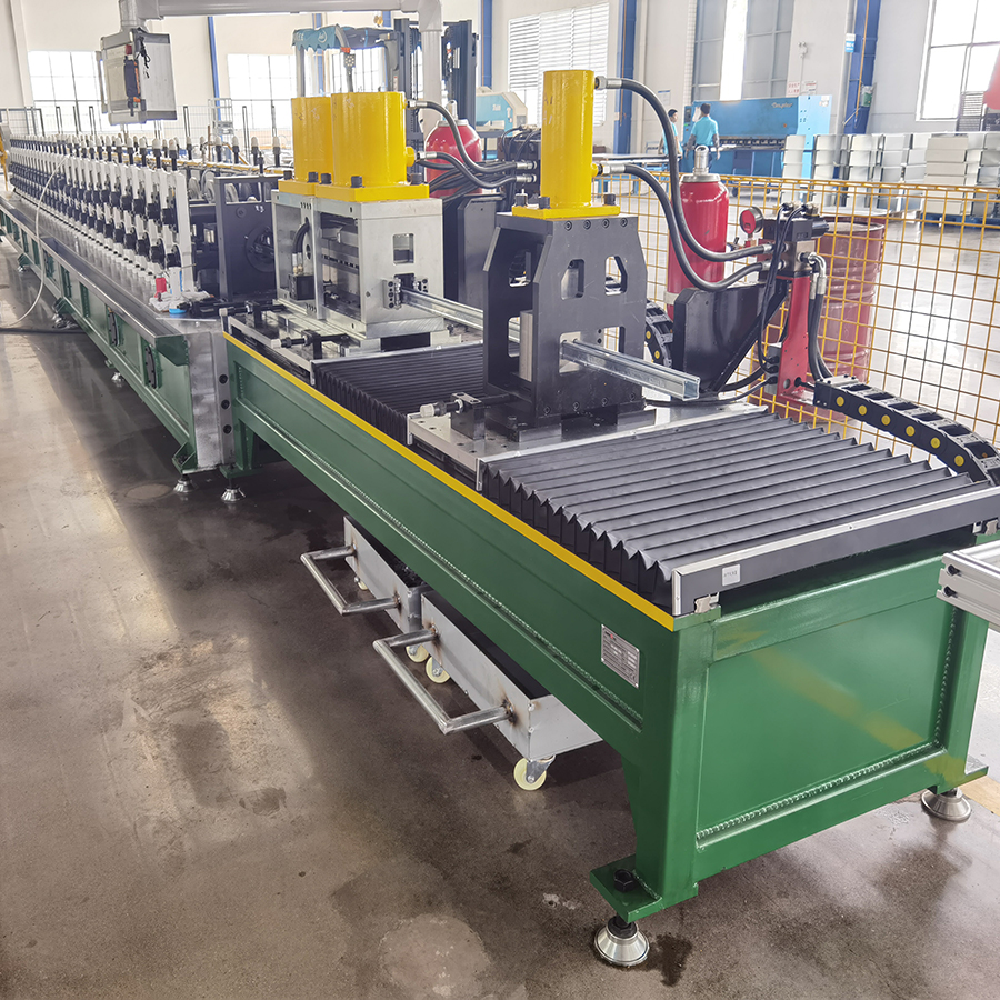 Chain Driven Shutter Rail Strut Machine For Stud Roll Forming Side U Guide