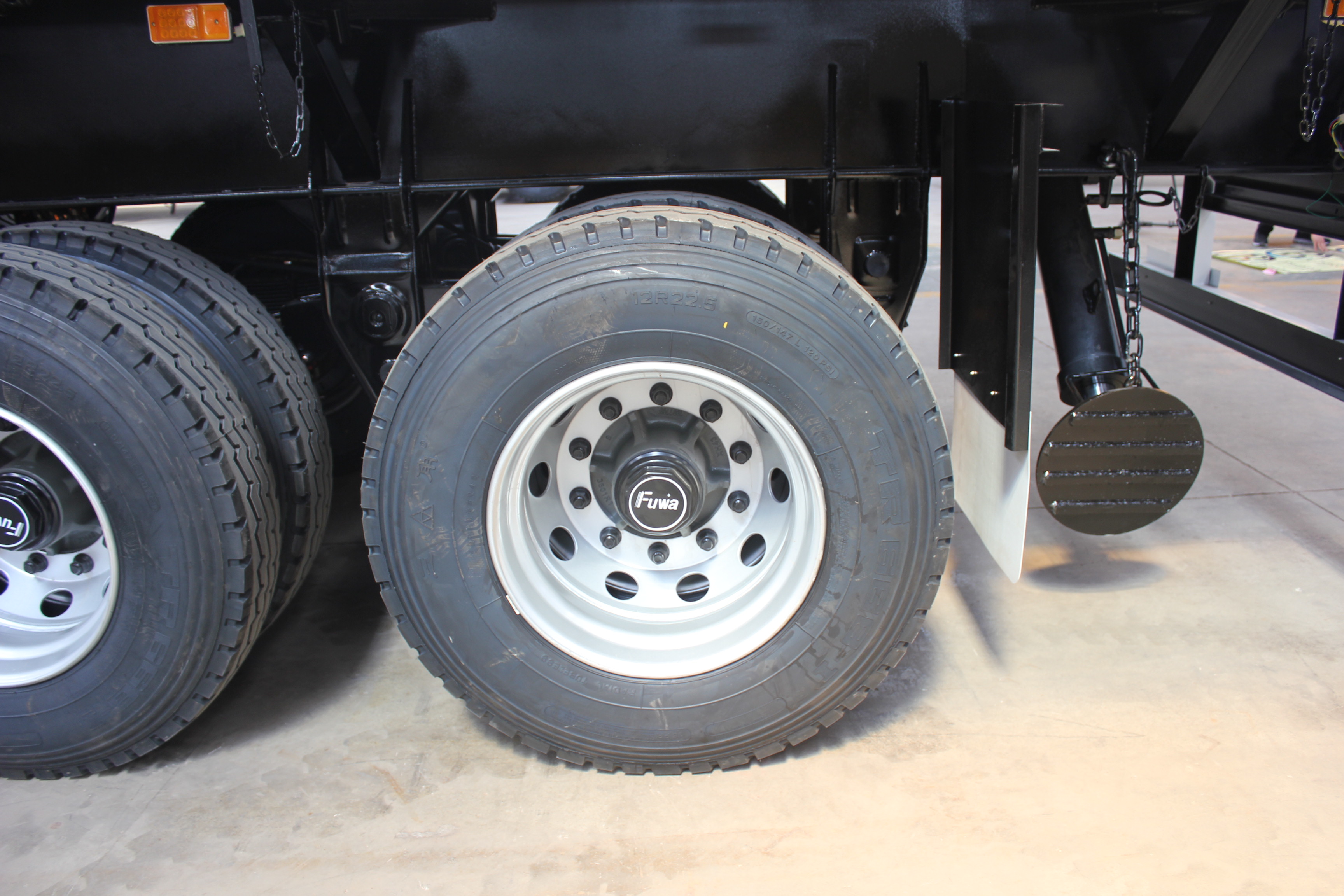 12000X2500X1500mm Tri-Axles Tipper/Side Dump Semi Trailer with HYVA Hydraulic Cylinder