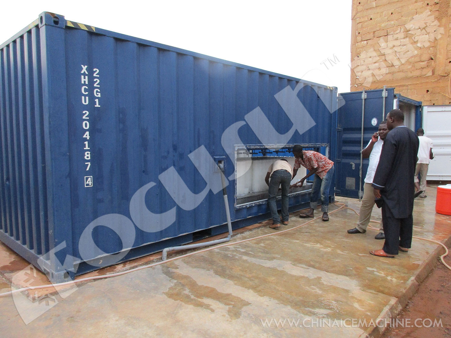 Containerised Ice Block Making Machine 10 Tonnes Per Day Output Durable and Heavy-Duty