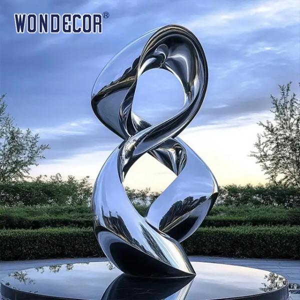 Customized oversized outdoor statue forged twisted geometric stainless steel